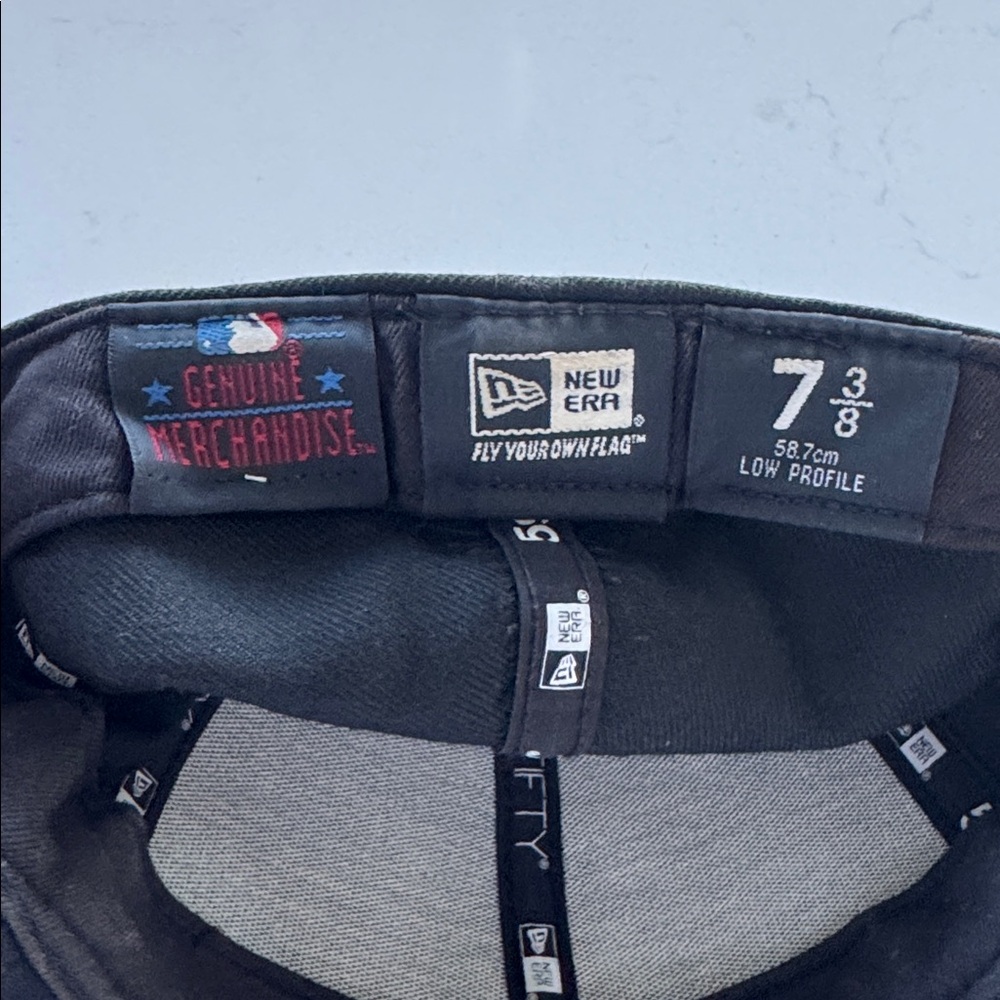 New Era Black LA 59FIFTY Cap 🧢 - Picture 5 of 5